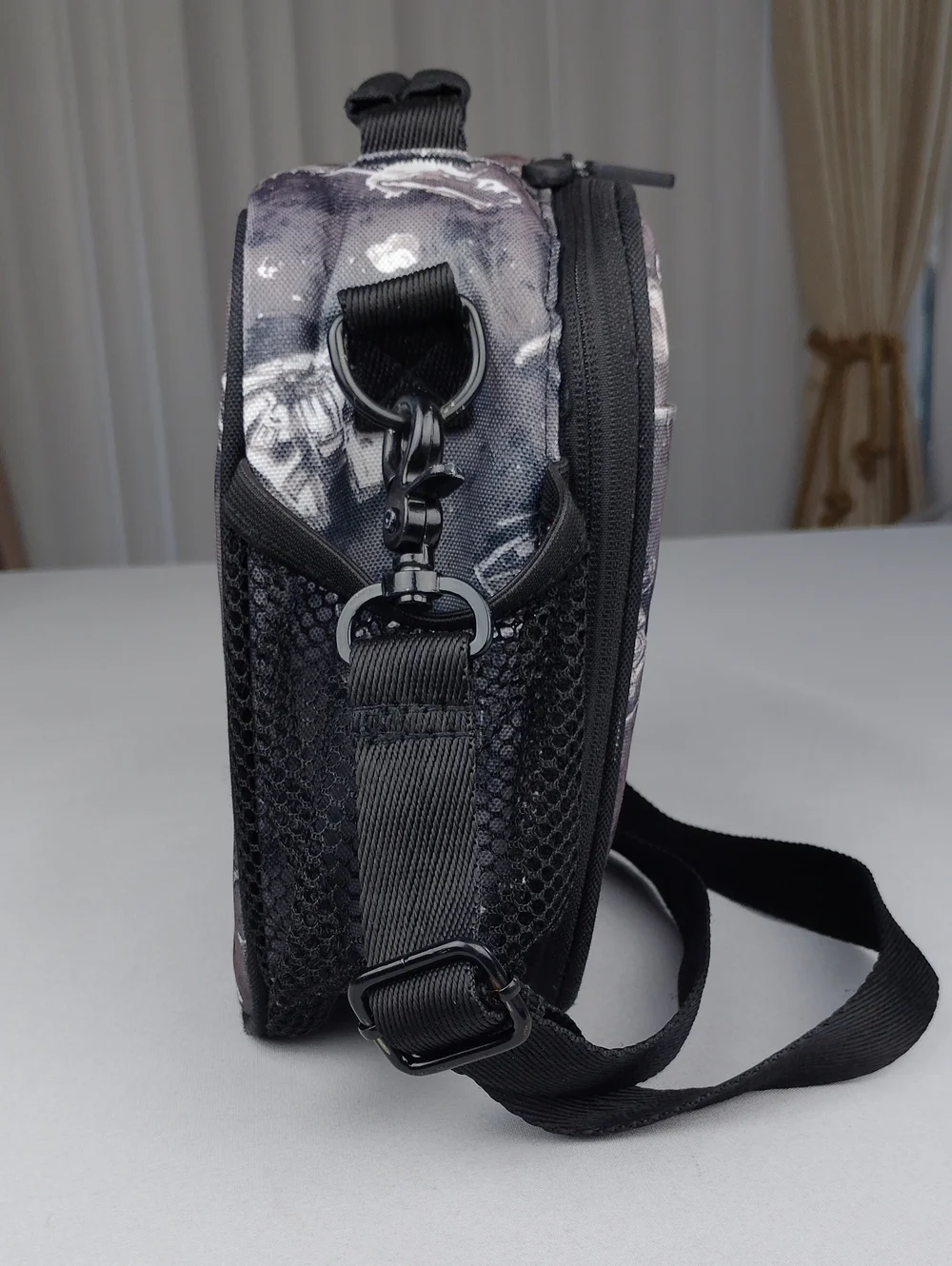 Pottery Barn Teen Star War Luch Bag.
